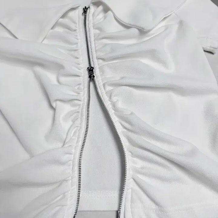 [BUNJANG] White Shirring Zip-Up Two-Way Short Sleeve Top / 5/26까지 화이트 반팔 셔링집업 투웨이