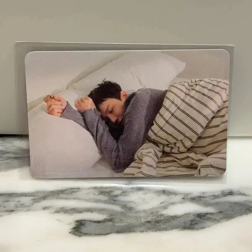 [BUNJANG] G-Dragon Fan Zone Photocard / 지디 팸존 포카