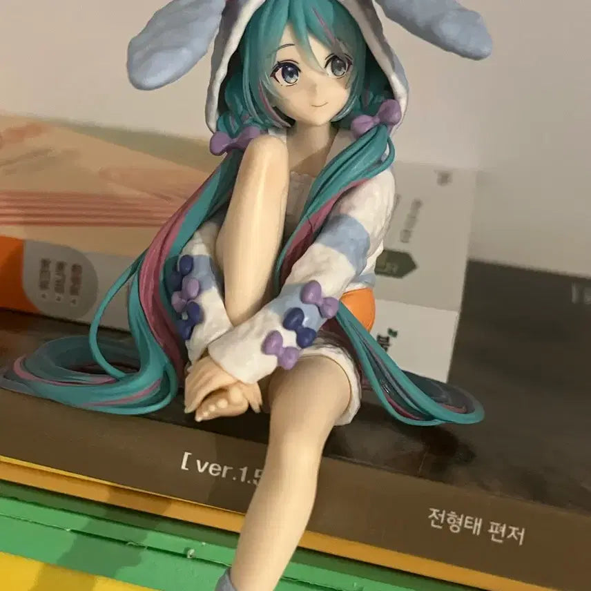 [BUNJANG] Hatsune Miku Rabbit Pajama Figure (Blue Ver.) / 하츠네 미쿠 토끼 파자마 피규어 블루 버전