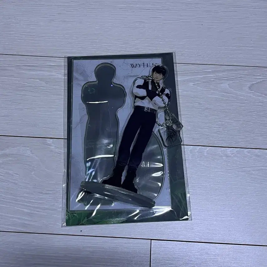 [BUNJANG] PLAVE HAMIN W4L Acrylic Stand / 플레이브 하민 W4L 아크릴스탠드