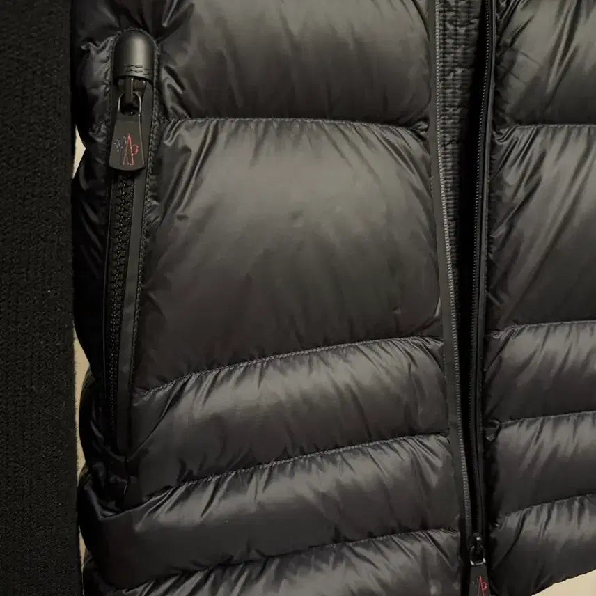 [BUNJANG] Moncler Grenoble Padded Zip-up Cardigan / Moncler Grenoble 몽클레르 패디드 집업 가디건