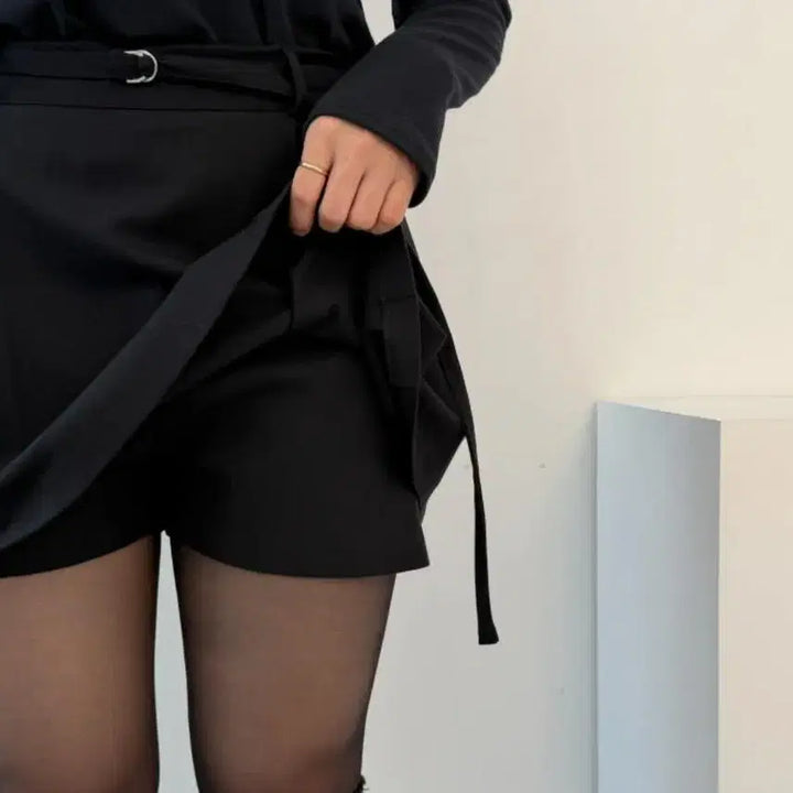 [BUNJANG] Mini Skirt with Belt (Black 1) / 새상품 모직 미니 치마바지 뒷밴딩 벨트세트 A라인 스커트 (블랙 1)