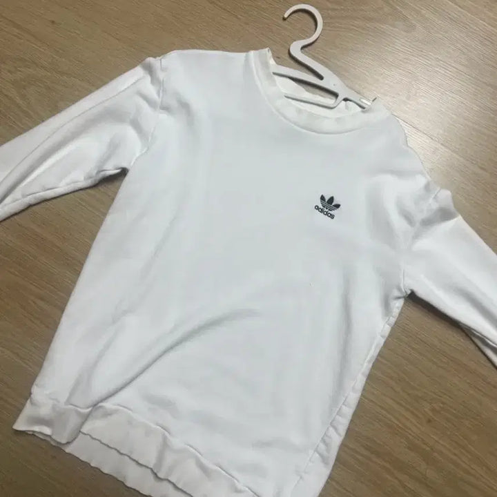 [BUNJANG] 아디다스 화이트 맨투맨 / 아디다스 화이트 맨투맨