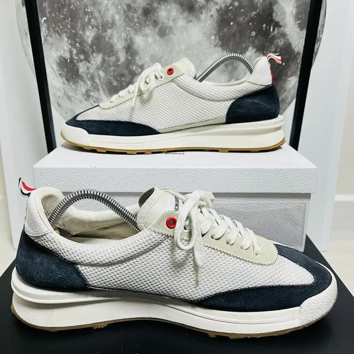 [BUNJANG] Thom Browne Tech Runner Sneakers (Size 275-280) / 정품 43) 톰브라운 테크 러너 스니커즈 275~280