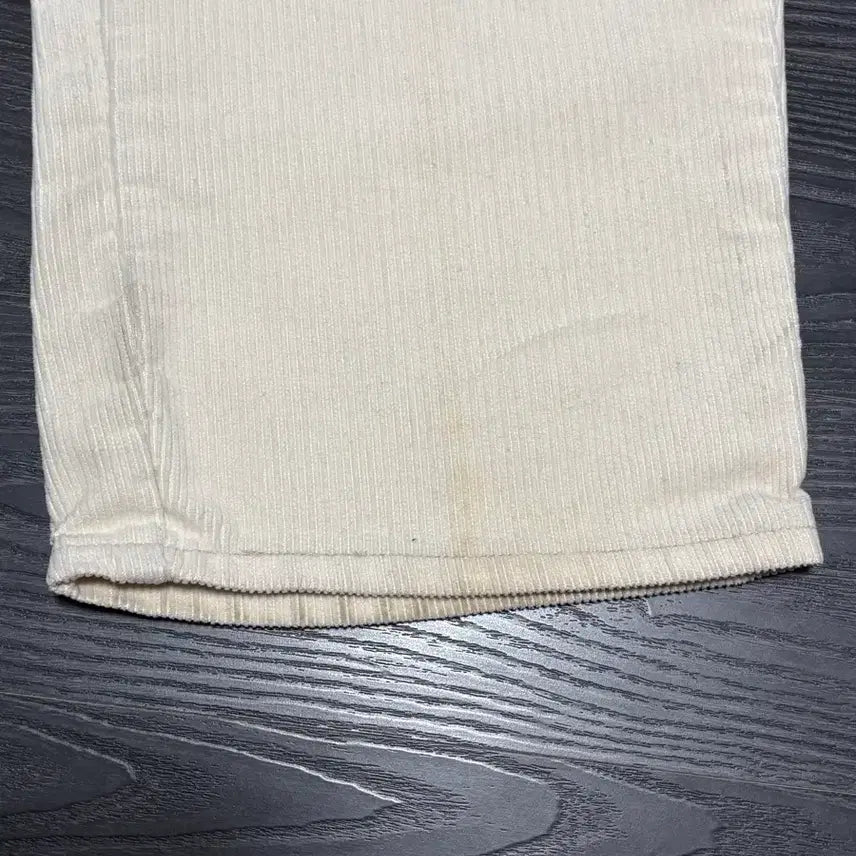 [BUNJANG] Levi's Silver Tab Loose Corduroy Pants / (33x30) 90s 미제 리바이스 실버탭 루즈 코듀로이 탄