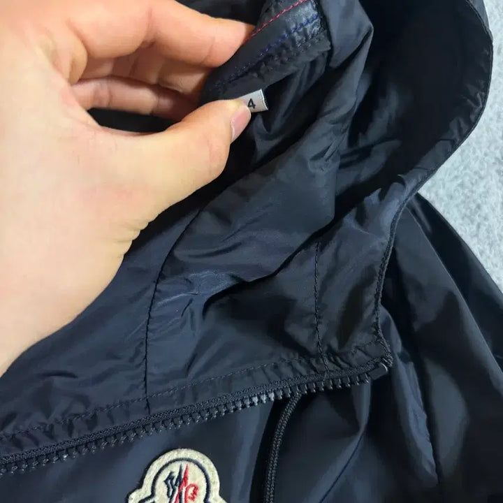 [BUNJANG] Moncler Hatab Windbreaker Navy / [4] 몽클레어 하타브 바람막이 네이비