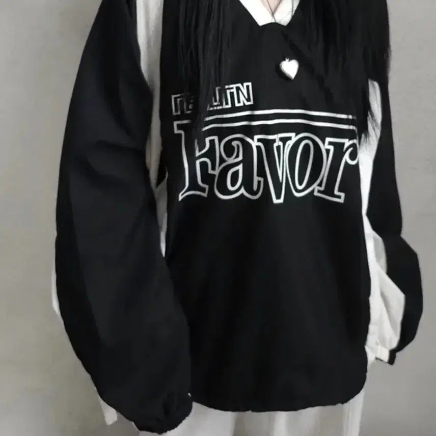 [BUNJANG] Black Oversized Windbreaker Sweatshirt / 블랙 오버핏 바람막이 맨투맨 (free) 양도