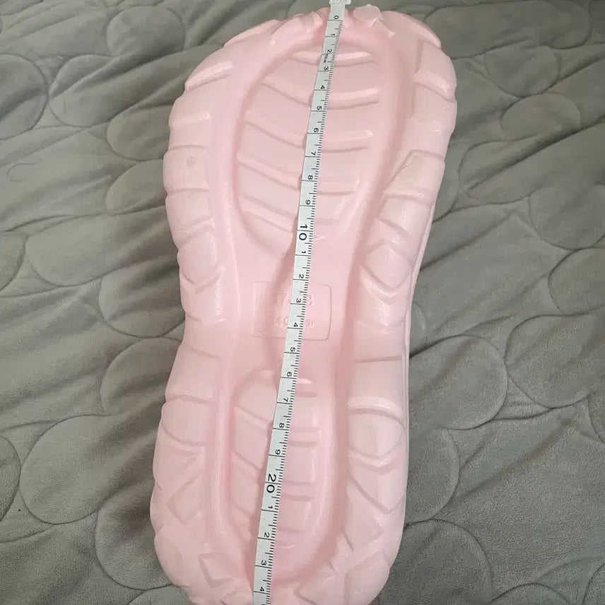 [BUNJANG] Sanrio Hello Kitty Platform Crocs / 산리오 정품 헬로키티 통굽 크록스