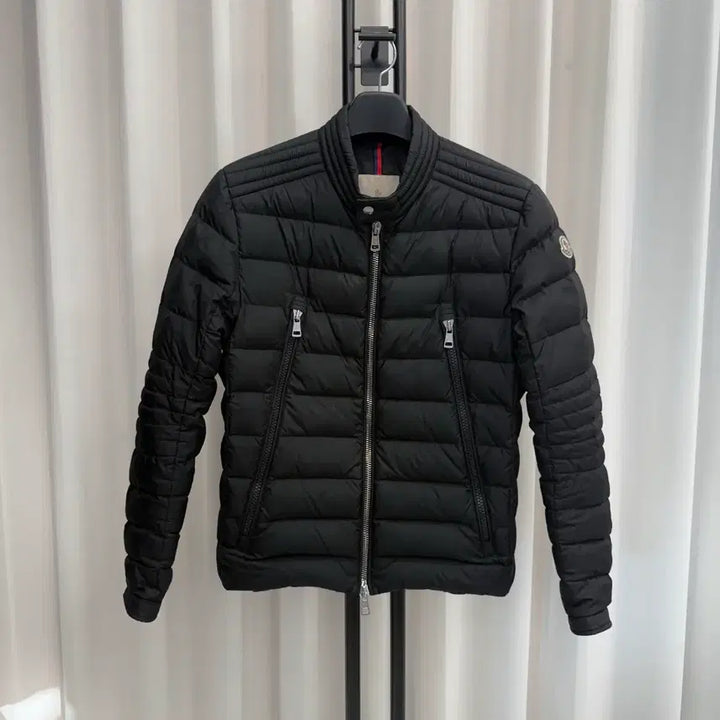 [BUNJANG] Moncler Amiot Lightweight Padded Jacket / [2] 몽클레어 아미오 경량패딩 자켓