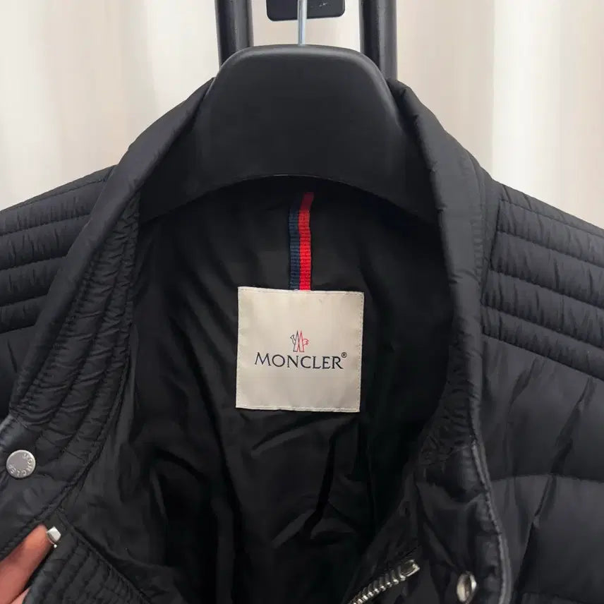 [BUNJANG] Moncler Amiot Lightweight Padded Jacket / [2] 몽클레어 아미오 경량패딩 자켓