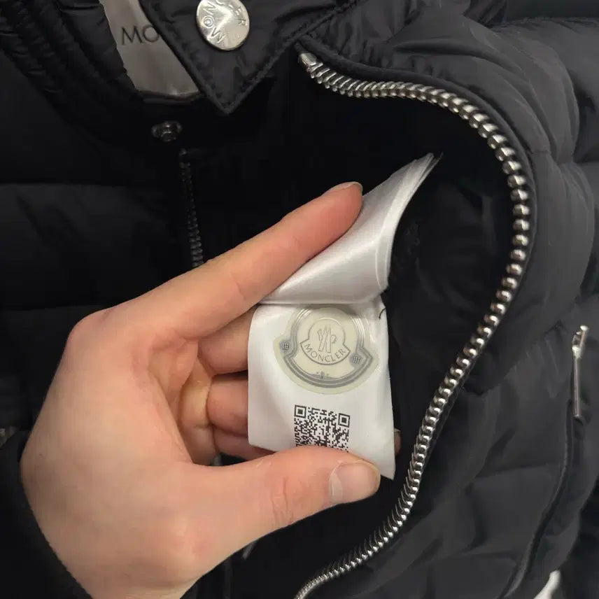 [BUNJANG] Moncler Amiot Lightweight Padded Jacket / [2] 몽클레어 아미오 경량패딩 자켓