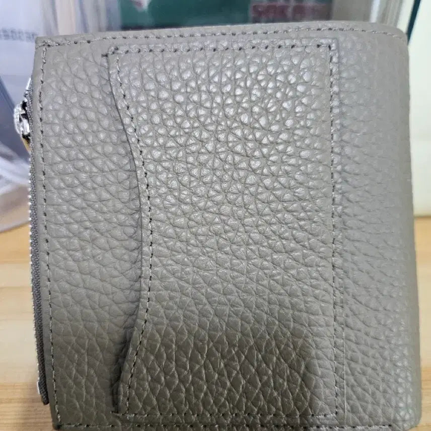 [BUNJANG] GIDLE Wallet with Cash Binder Inserts / 기인돼지 지갑, 현금바인더 속지포함