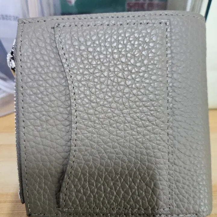 [BUNJANG] GIDLE Wallet with Cash Binder Inserts / 기인돼지 지갑, 현금바인더 속지포함