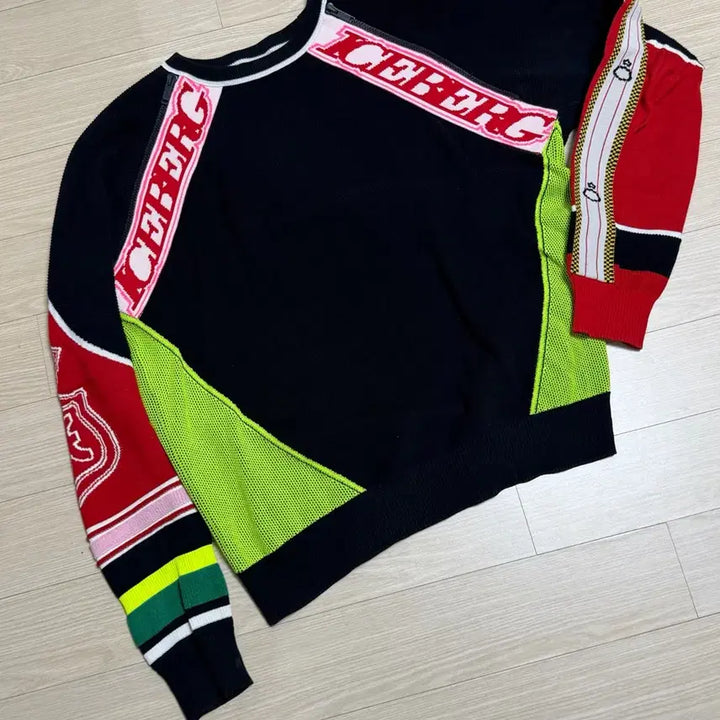 [BUNJANG] Iceberg Multi-Color Knit Sweater / 아이스버그 블랙 멀티컬러 니트