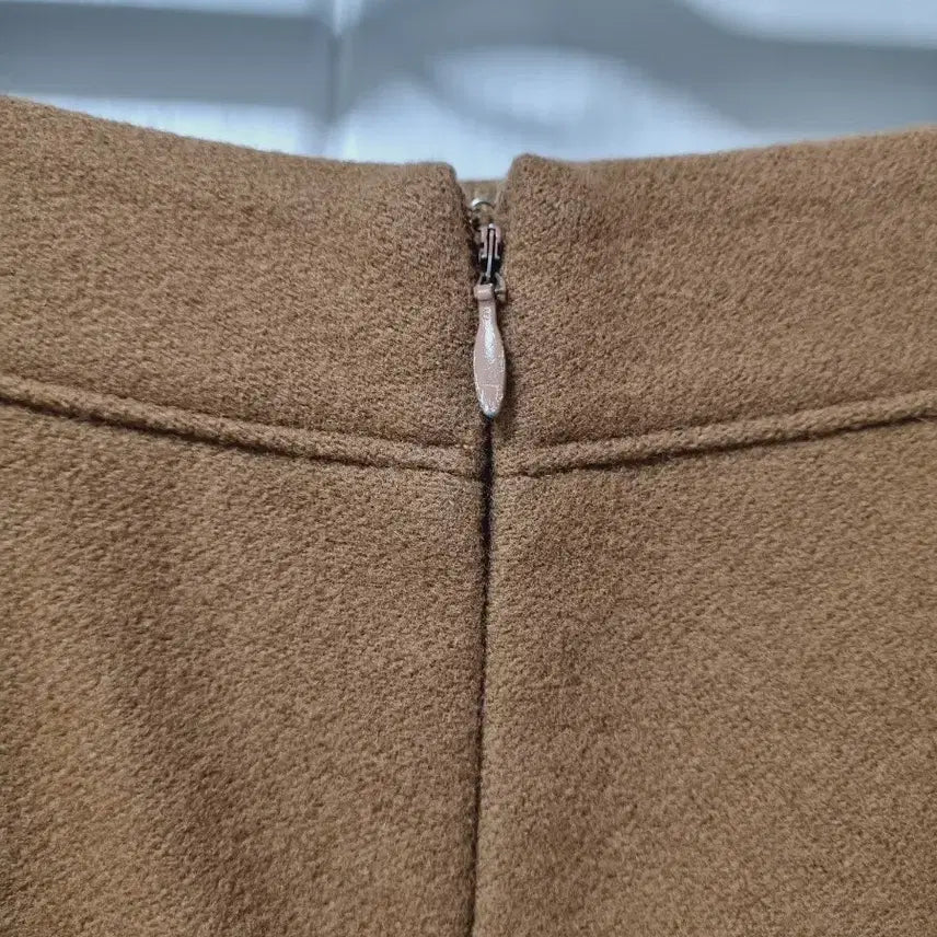 [BUNJANG] System Gold Button Point Wool Skirt / 시스템 금장 버튼 포인트 울 스커트