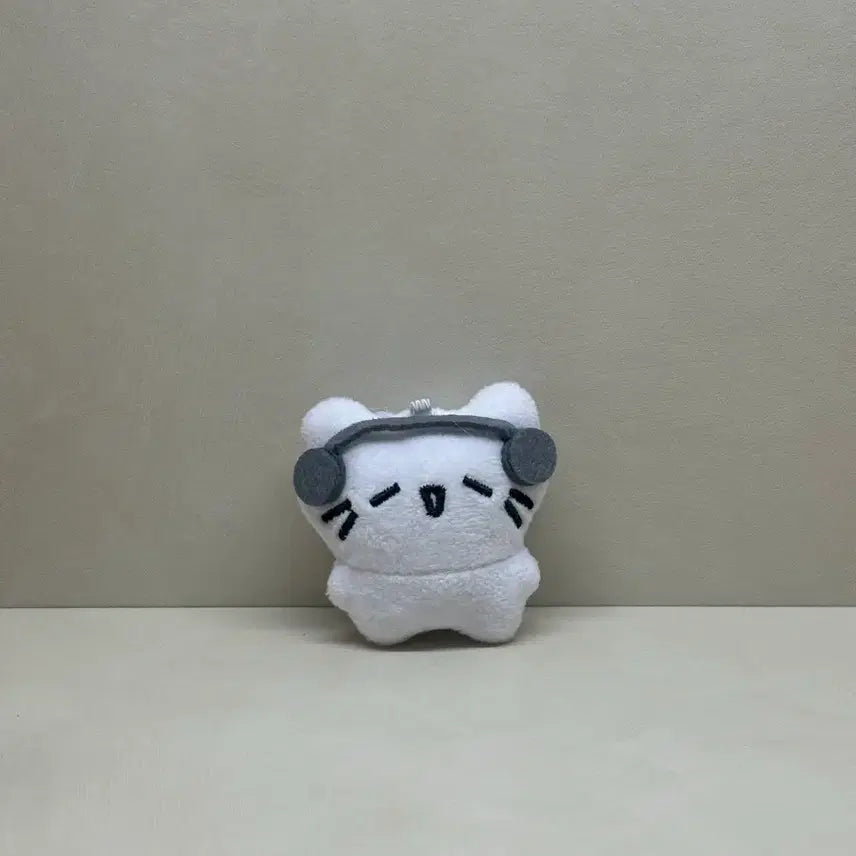 [BUNJANG] Headset Cat Doll Keychain / 헤드셋 고양이 인형 키링