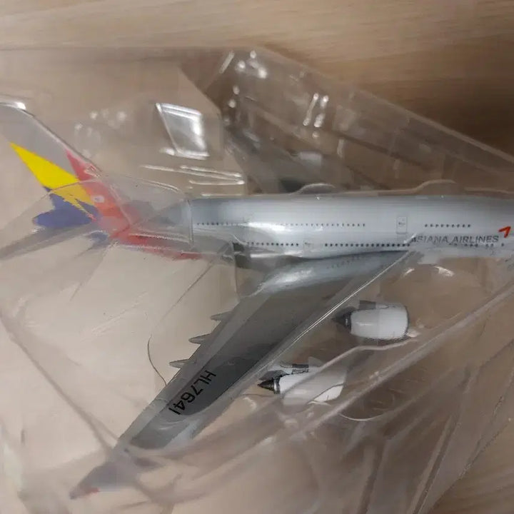 [SOLD OUT] 아시아나 A380 1:400 HL7641
