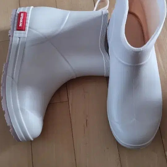 [BUNJANG] Ivory Rain Boots Size 38 / 아이보리 레인부츠 38사이즈(240,245)