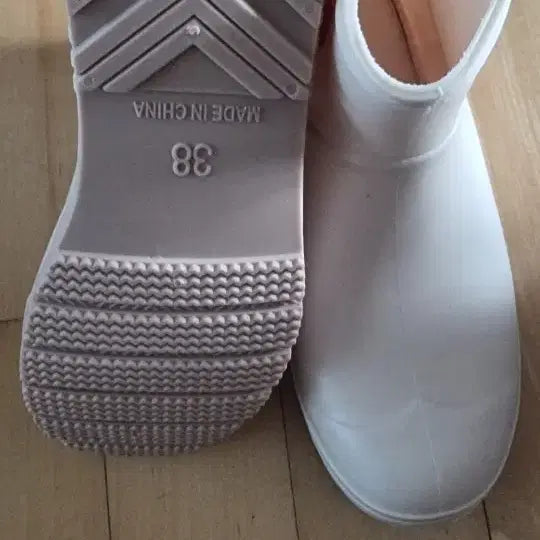 [BUNJANG] Ivory Rain Boots Size 38 / 아이보리 레인부츠 38사이즈(240,245)