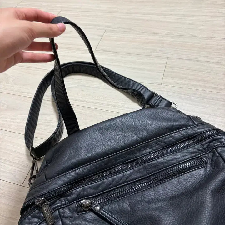 [BUNJANG] Moncross Chameleon Backpack Shoulder Bag / 몽크로스 카멜레온 백팩 숄더백 겸용 (정가 34.8만원) moncross