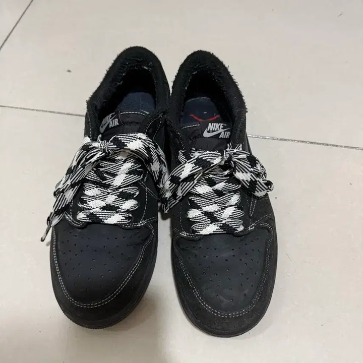 [BUNJANG] Nike Travis Scott Jordan 1 Retro Low OG SP Black Phantom Sneakers / 나이키 조던1 트래비스 스캇 블랙 팬텀