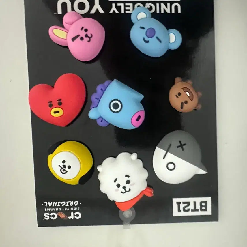 [BUNJANG] BTS BT21 Jibbitz Set (Sealed) / 방탄소년단 BTS BT21 지비츠 세트 미개봉