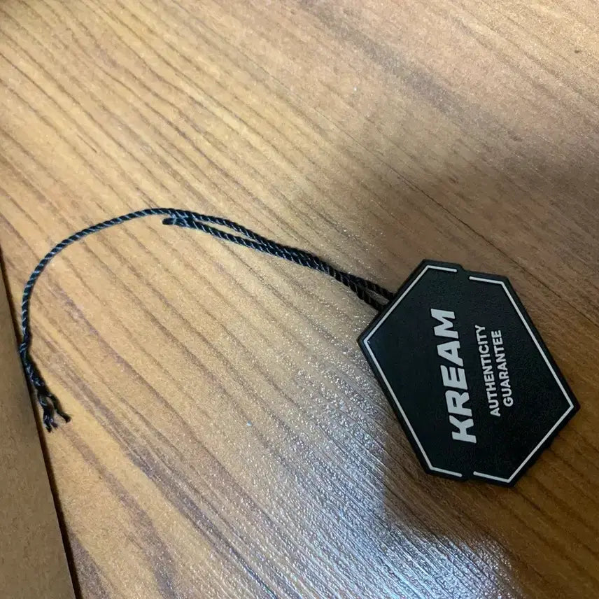 [BUNJANG] UGG Platform Mini Dipper Puffer Boots / UGG 어그 플랫폼 미니 디퍼 푸퍼 240, 38