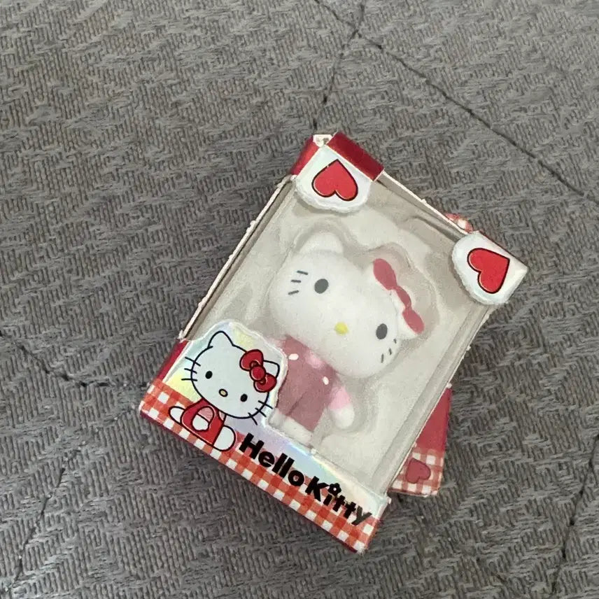 [BUNJANG] Sanrio Hello Kitty Rice Figure / 산리오 쌀알피규어 키티