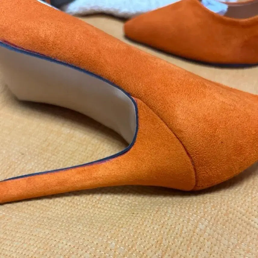 [BUNJANG] WASSUP Orange Suede Pumps / WASSUP 스웨이드 오렌지 펌프스힐