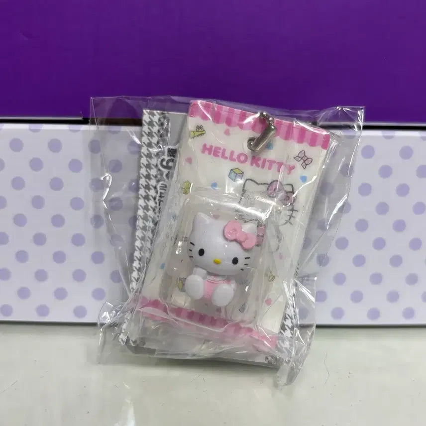 [BUNJANG] Baby Kitty Hello Kitty Mini Charm Keyring / 베이비키티/ 헬로키티 미니챰 키링 가챠