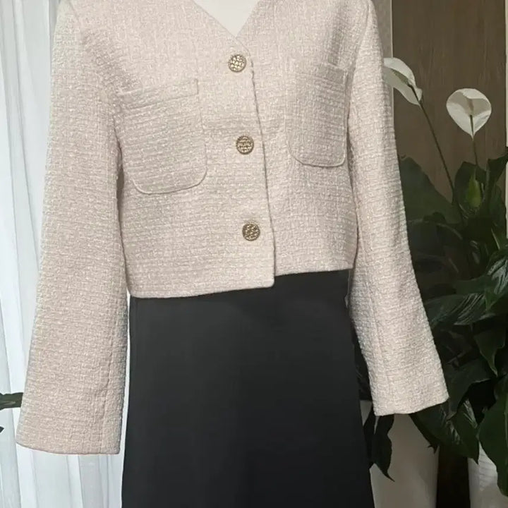 [BUNJANG] V-Neck Tweed Crop Jacket / 브이넥 트위드 크롭 자켓