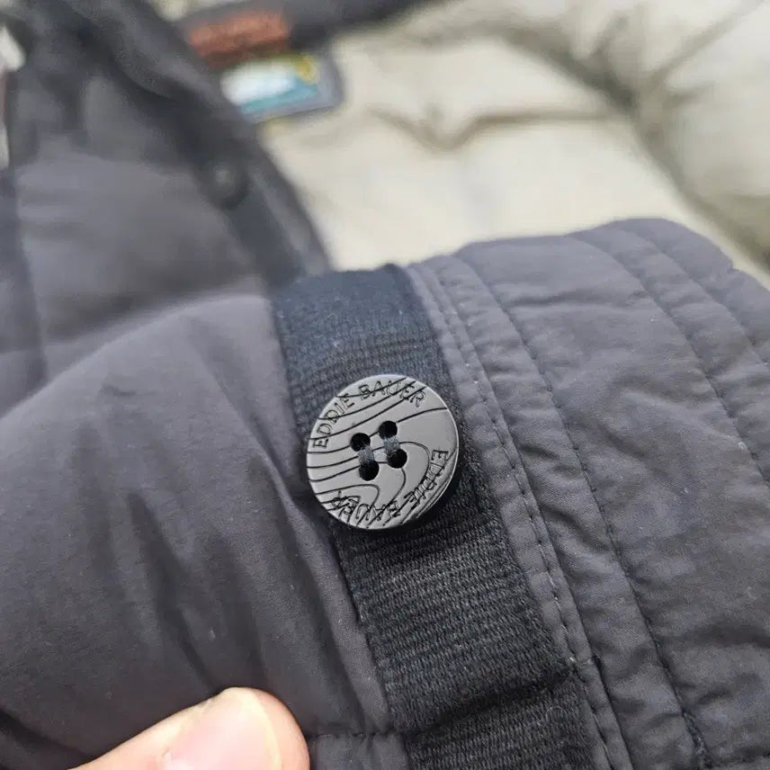 [BUNJANG] Eddie Bauer Black Karakoam Padded Jacket XL / [최종할인/새상품] 에디바우어 블랙 카라코람 패딩 XL 105