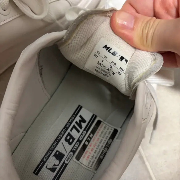 [BUNJANG] MLB LA Dodgers Sneakers 240mm / MLB LA Dodgers 스니커즈 240mm