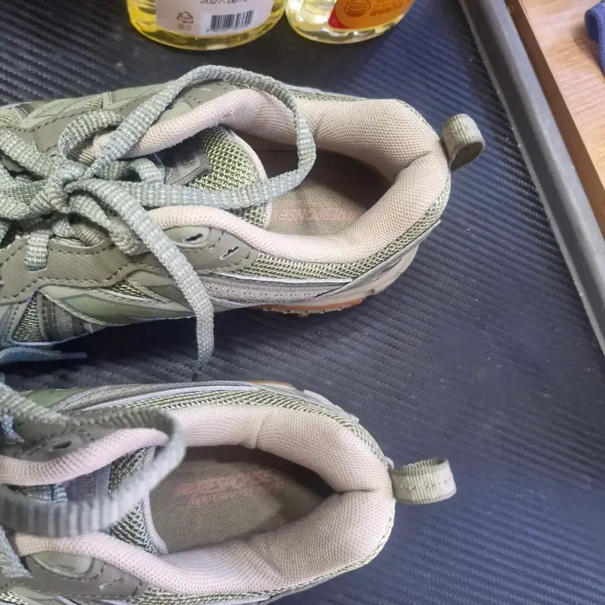 [BUNJANG] New Balance Nike Green Sneakers Bundle Set 230mm / 뉴발란스 운동화 그린색상 나이키 230