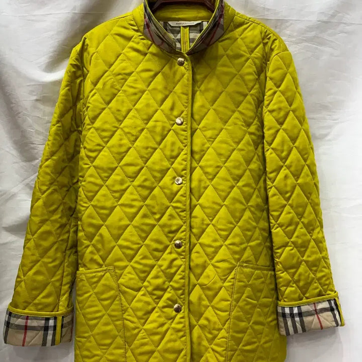 [BUNJANG] Burberry Quilted Jacket Lime Yellow / 버버리 퀼팅 자켓 라임옐로우 66사이즈(정품)