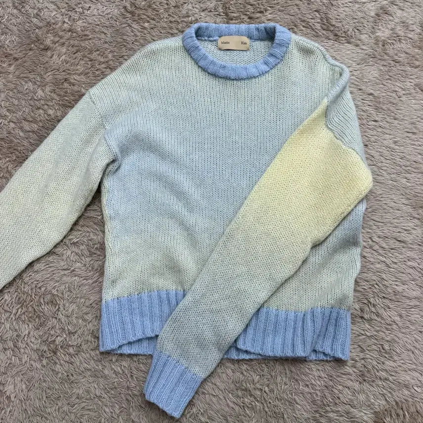 [BUNJANG] Matin Kim Gradient Knit Pullover / 마뗑킴 마뗑 그라데이션 니트 풀오버, 봄에 단품도 예뻐요