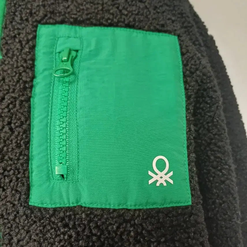 [SOLD OUT] 베네통 키즈 플리스 150 (성인여성 44~55 추천 / 켈리그린 배색)