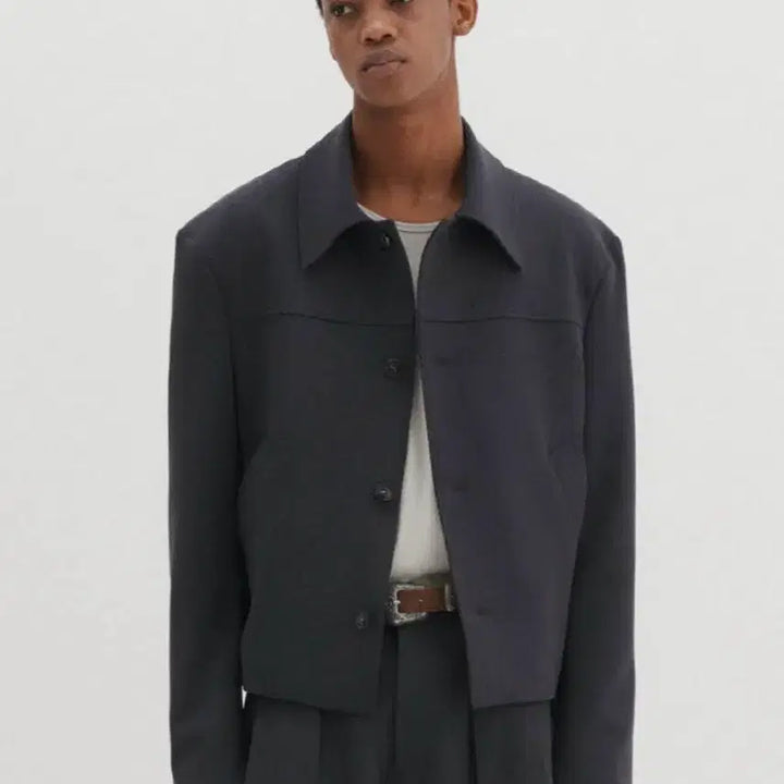 [BUNJANG] MDNSR Claire Crop Jacket Charcoal / [M]DNSR 디엔에스알 클레어 크롭 자켓 차콜