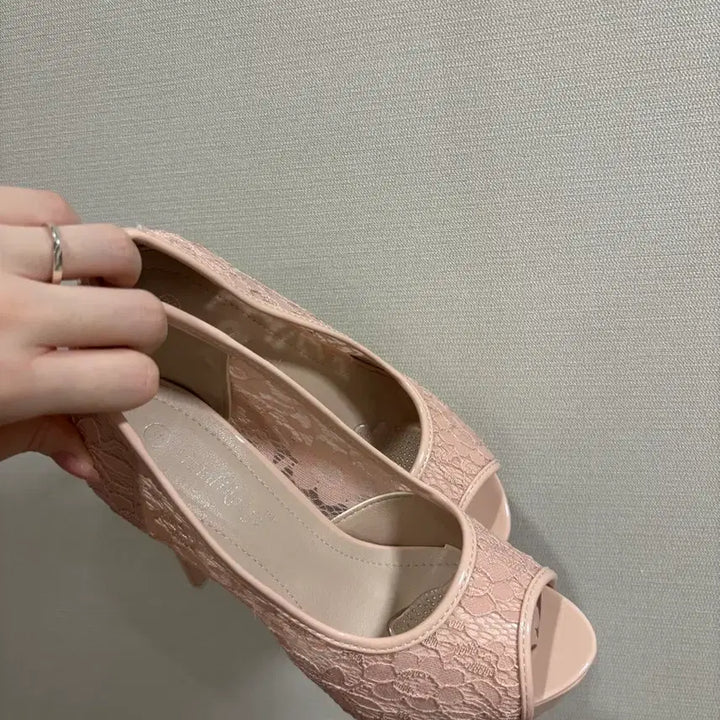 [BUNJANG] Pink Lace Open-Toe Heels / 레이스 핑크 오픈토 힐