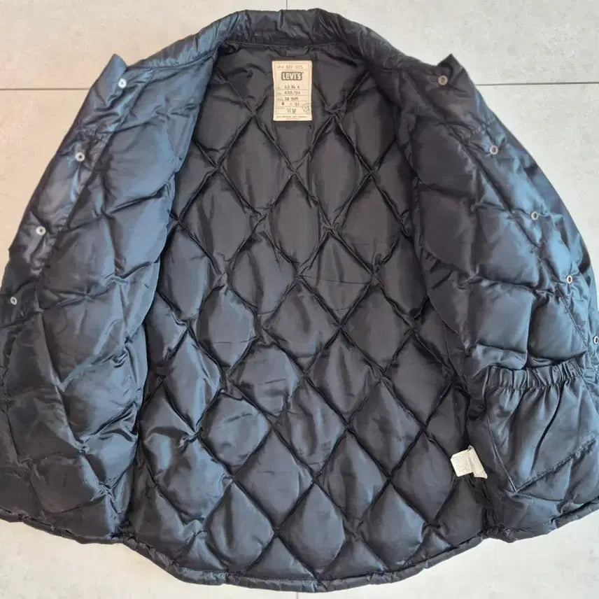 [BUNJANG] Levi's Down Trucker Jacket - Black XL / Levi's Down Trucker Jacket [XL]