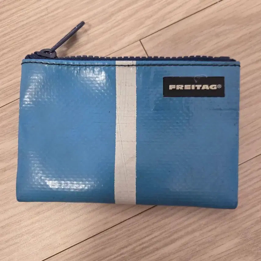 [SOLD OUT] 프라이탁 블레어 블루 카드지갑 동전지갑