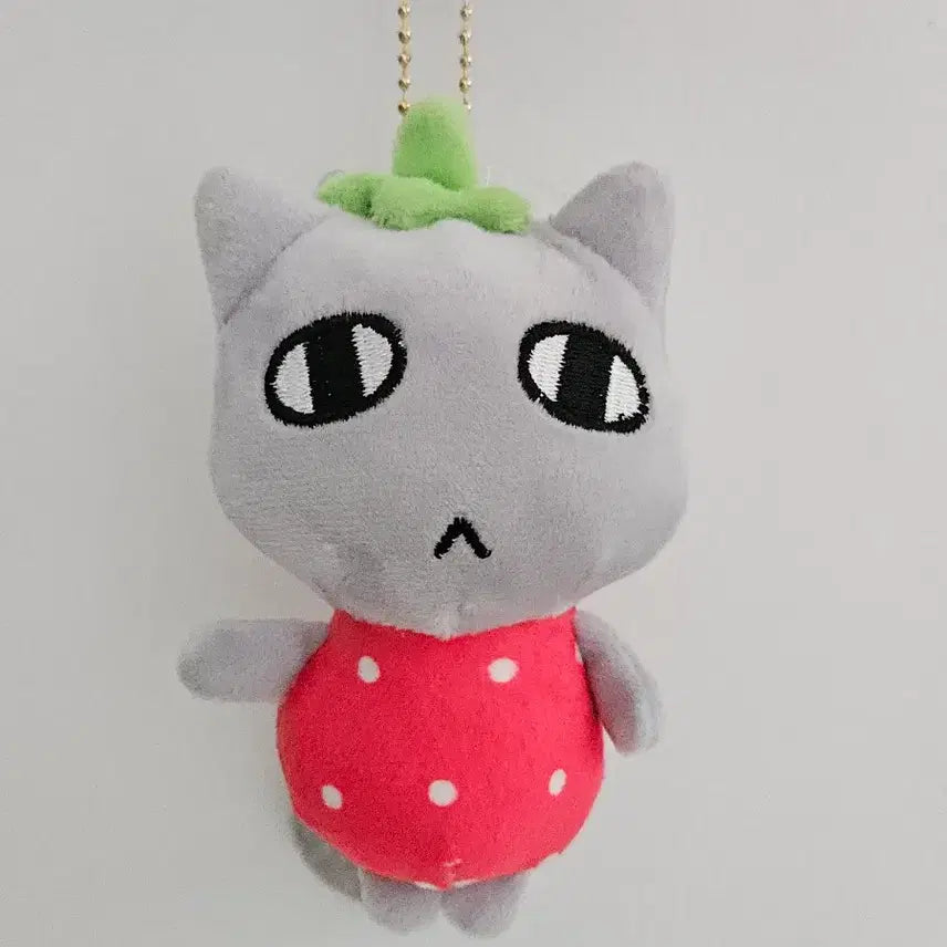 [BUNJANG] Ganadi Gonyani Strawberry Doll Keychain / 가나디 고냐니 딸기 인형 키링