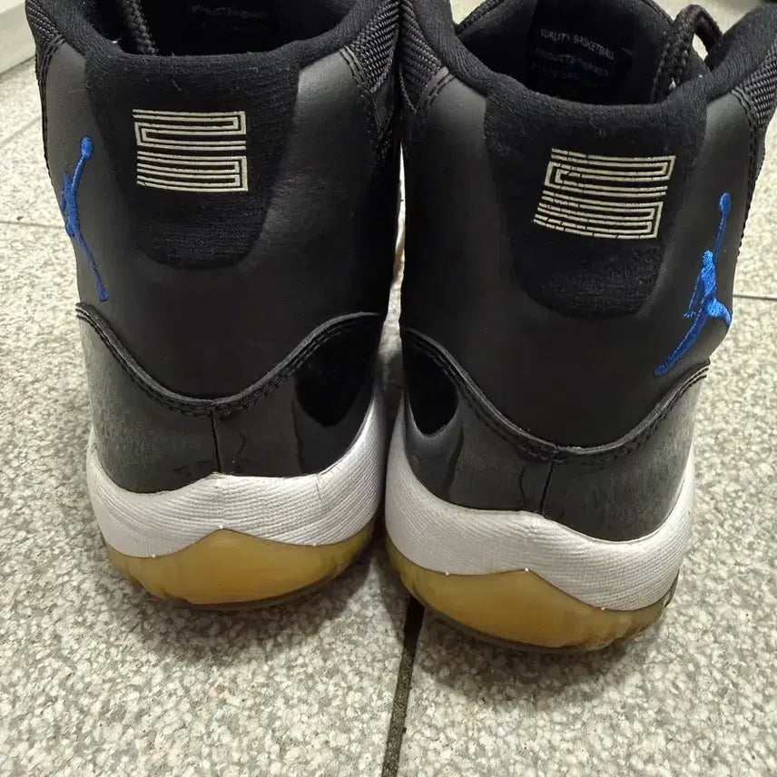 [BUNJANG] Jordan 11 Space Jam 2009 Sneakers / 조던11 스페이스잼 2009년도 레트로 270