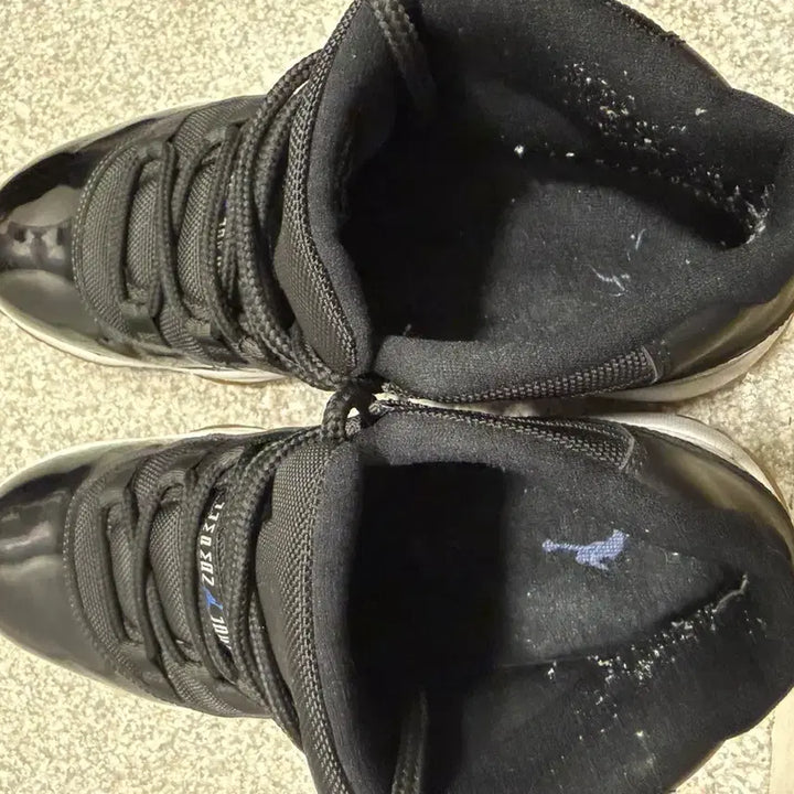 [BUNJANG] Jordan 11 Space Jam 2009 Sneakers / 조던11 스페이스잼 2009년도 레트로 270