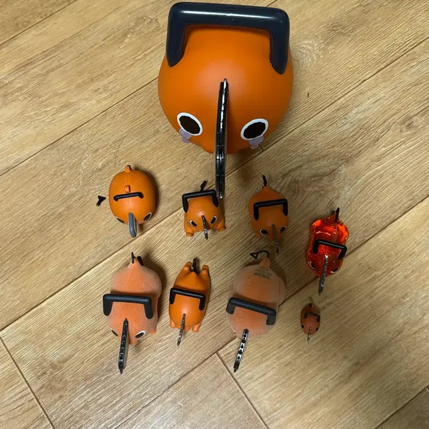 [BUNJANG] Chainsaw Man Pochita Figure Bundle / 체인소맨 포치타 피규어 일괄