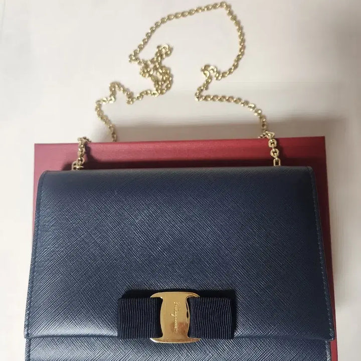 [BUNJANG] Ferragamo Mini Genie Bag / 페레가모 미니 지니백