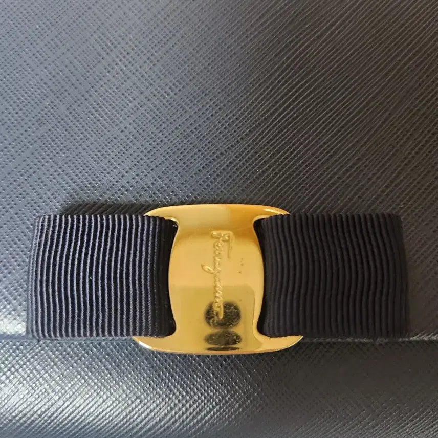 [BUNJANG] Ferragamo Mini Genie Bag / 페레가모 미니 지니백