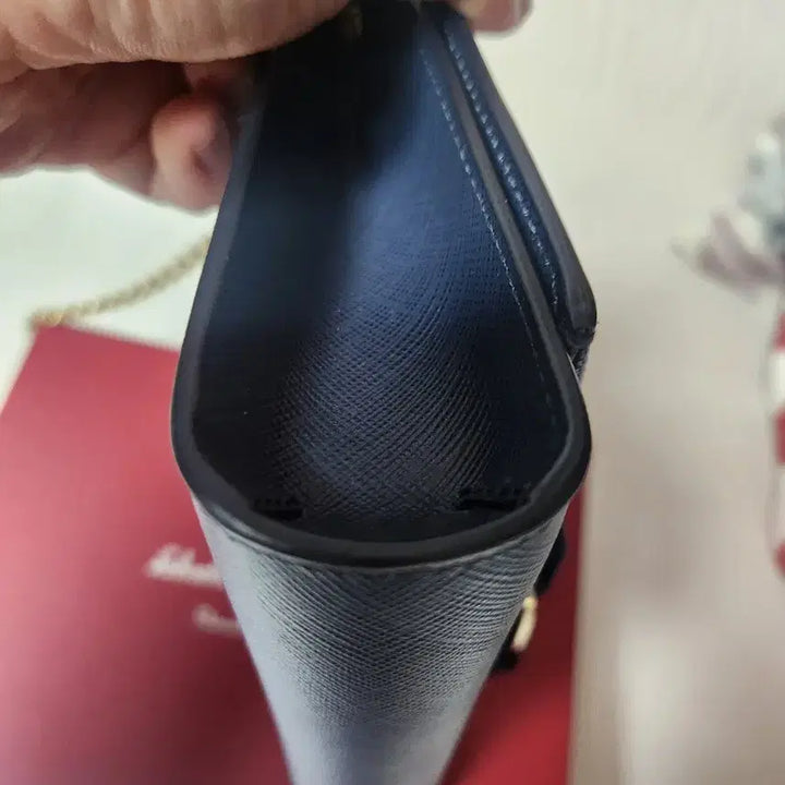 [BUNJANG] Ferragamo Mini Genie Bag / 페레가모 미니 지니백