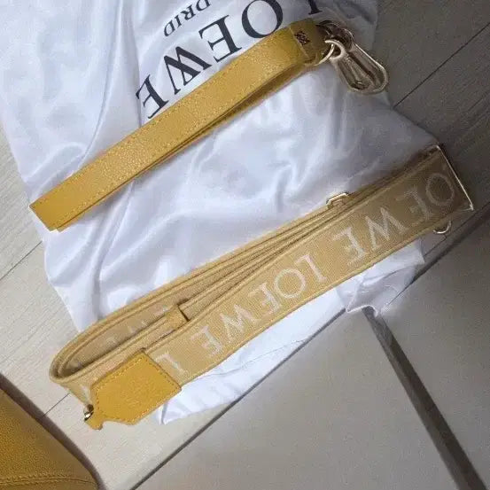 [BUNJANG] Loewe Puzzle Small Yellow Bag / 로에베 퍼즐백 스몰 옐로우