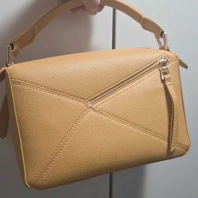 [BUNJANG] Loewe Puzzle Small Yellow Bag / 로에베 퍼즐백 스몰 옐로우